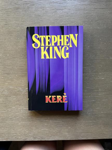 Kerė - Stephen King, knyga 1