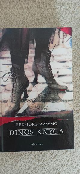 Dinos knyga