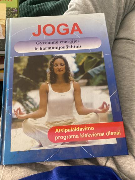 Joga-gyvenimo energijos ir harmonijos šaltinis - Anette Mader, knyga