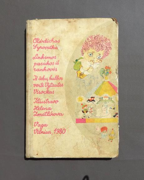 Linksmos pasakos iš rankovės