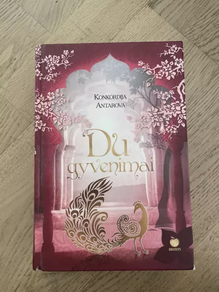 Du gyvenimai - Konkordija Antarova, knyga 1