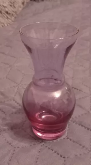 Bohemiško stiliaus stiklinė vazelė