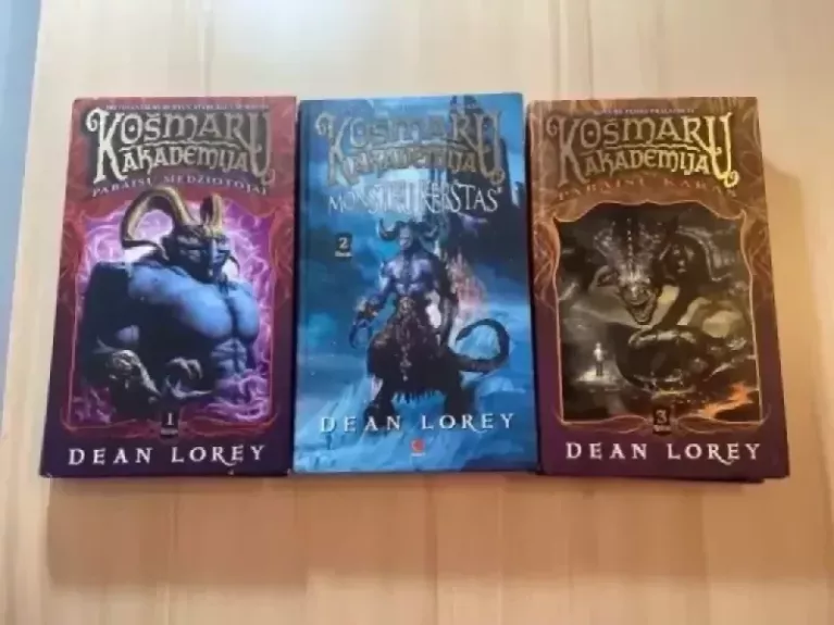 Košmarų akademija 1-3 dalys