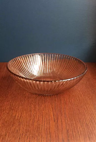 Raižyto stiklo rusvas stiklinis dubenėlis-salotinė