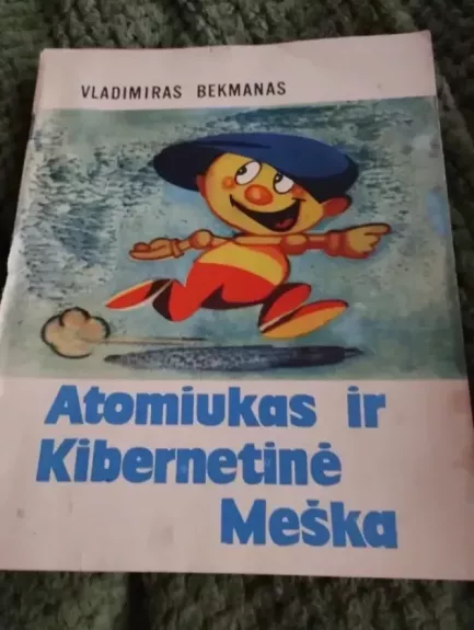 Atomiukas ir kibernetinė meška