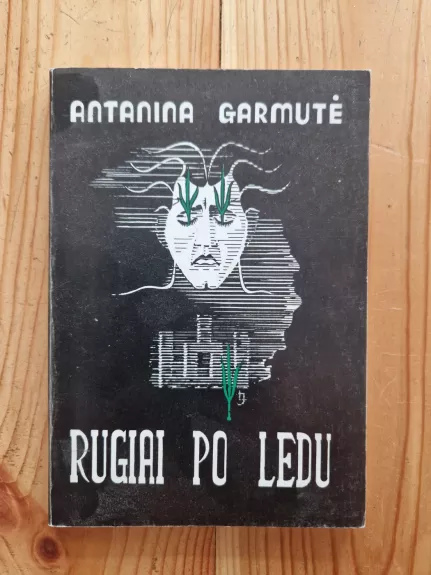 Rugiai po ledu