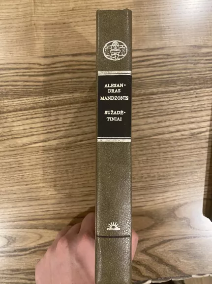 Sužadėtiniai - Alesandras Mandzonis, knyga 1