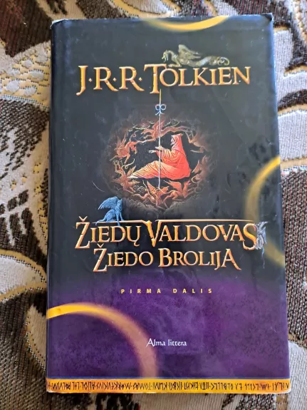 Žiedų valdovas (1 dalis): Žiedo brolija - J. R. R. Tolkien, knyga 1