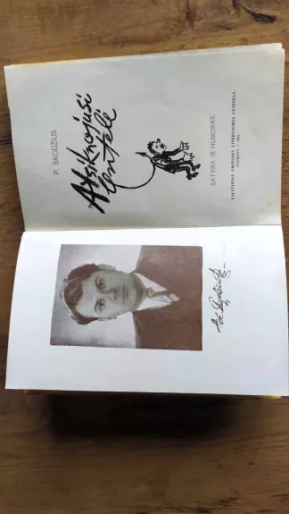 atsiknojusi lentelė