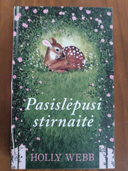 Pasislėpusi stirnaitė