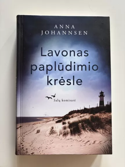 Lavonas paplūdimio krėsle - Anna Johannsen, knyga 1