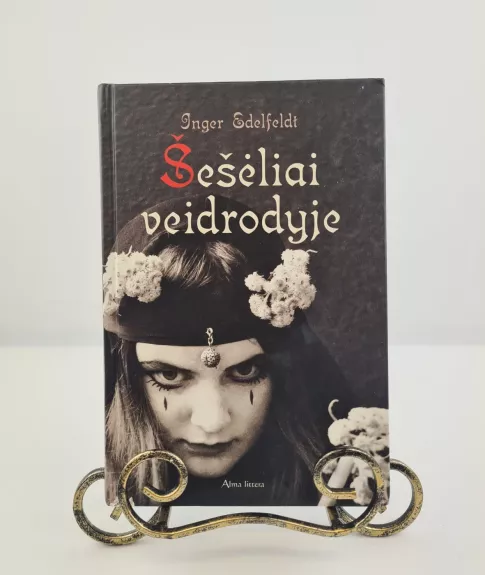 Šešėliai veidrodyje