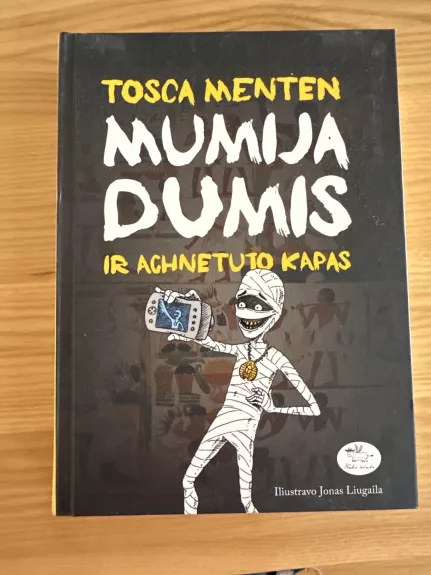 Mumija Dumis ir Achnetuto kapas