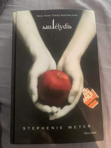 Saulėlydis - Stephenie Meyer, knyga 1