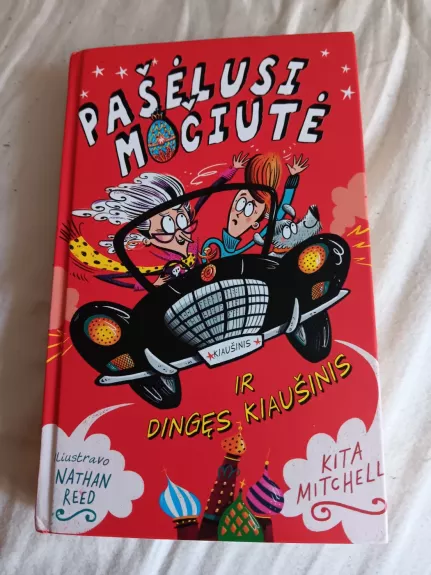 Pašėlusi močiutė ir dingęs kiaušinis