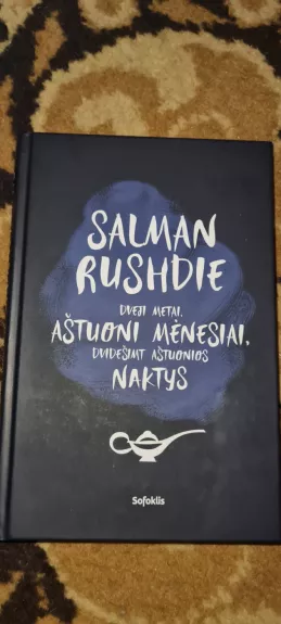 Dveji metai aštuoni mėnesiai dvidešimt aštuonios naktys