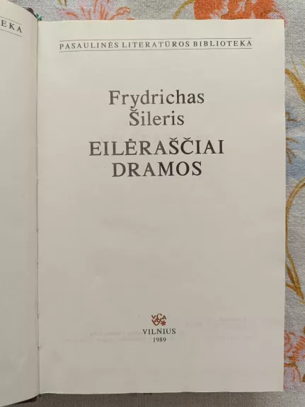 Eilėraščiai. Dramos