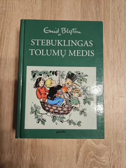 Stebuklingas tolumų medis