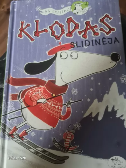Klodas slidinėja