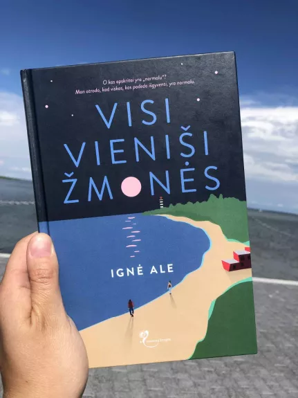 Visi vieniši žmonės