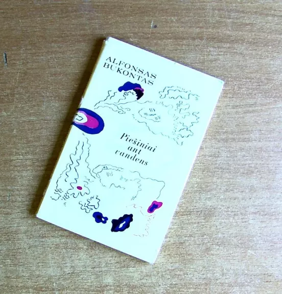 Piešiniai ant vandens