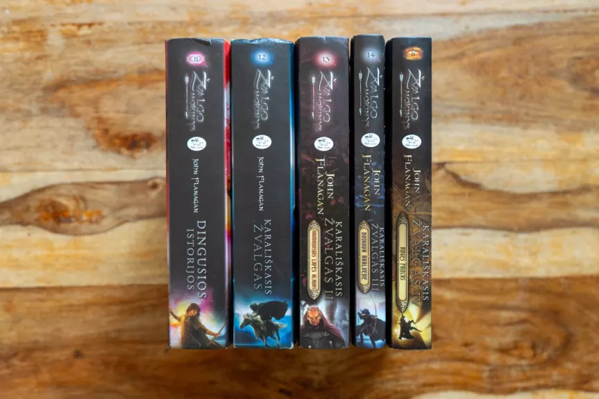 Žvalgo mokinys. Karališkasis žvalgas. 1-4 dalys.