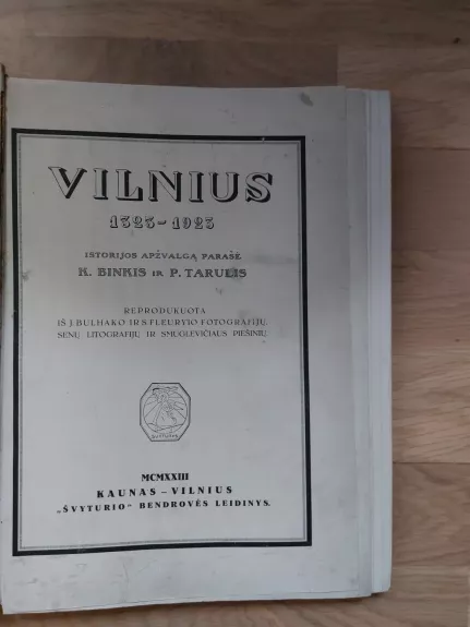 Albumas "Vilnius 1323-1923" su žemėlapiais
