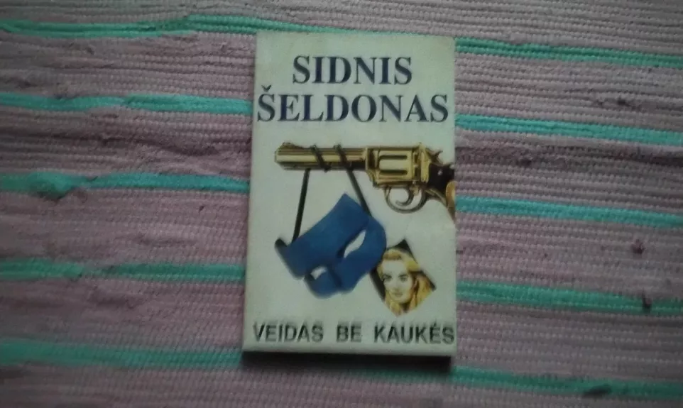 Veidas be kaukės