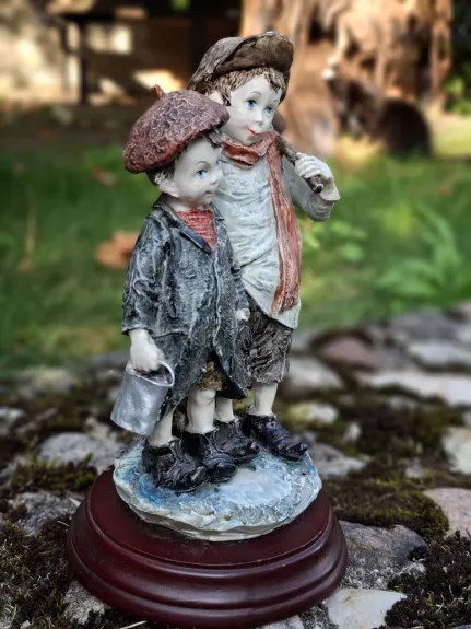 Antikvarinė statulėlė