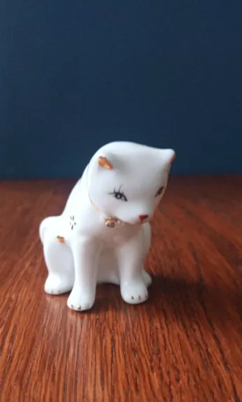 Porcelianinė kačiuko statulėlė, 5,5cm aukštis