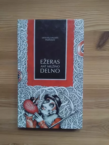 Ežeras ant milžino delno