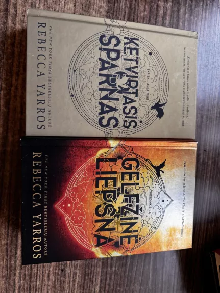 Ketvirtas sparnas, Geležinė liepsna