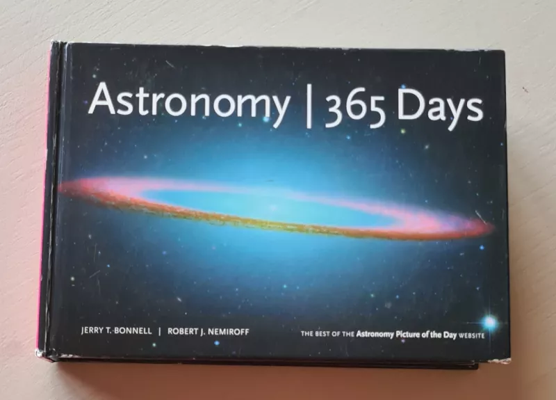 Astronomy 365 days