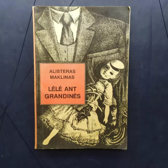 Lėlė ant grandinės