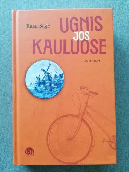 Ugnis jos kauluose