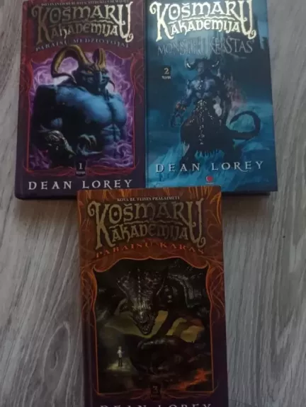Košmarų akademija 1-3 dalys