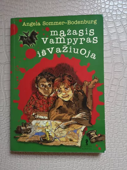Mažasis vampyras išvažiuoja