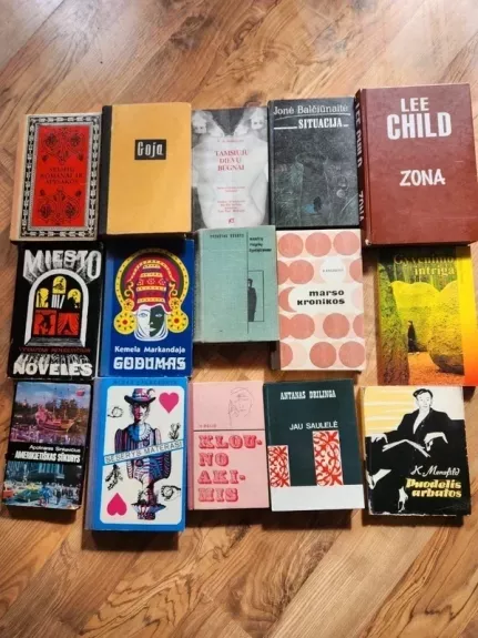 15 knygų rinkinys už 3 eur.