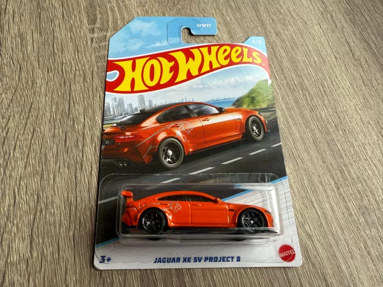 Jaguar Xe Sv Project 8 Hot Wheels