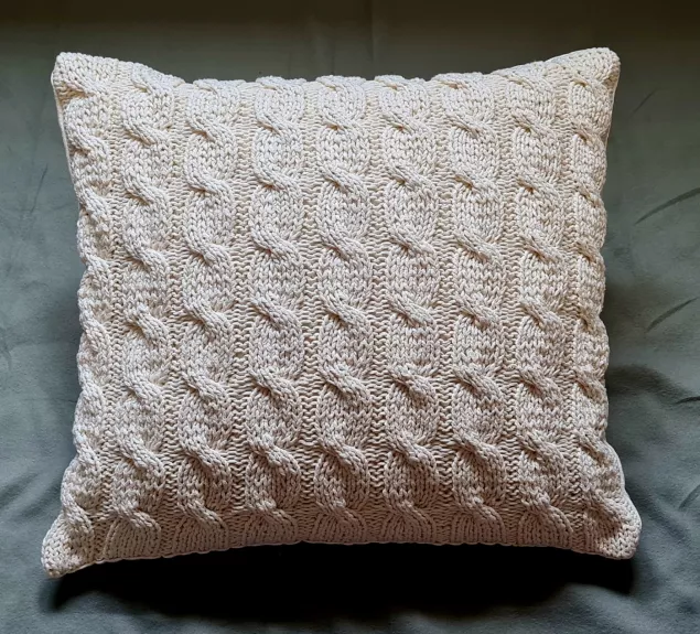 Pagalvėlė „Pynutė” Nr. 12