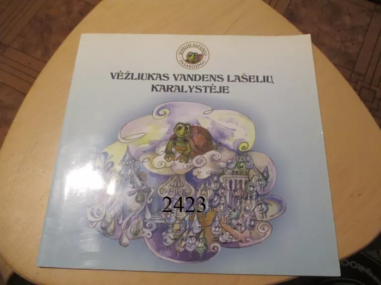 Vėžliukas vandens lašelių karalystėje