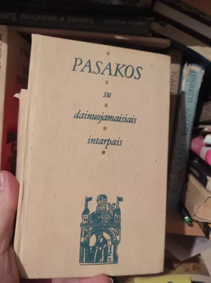 Pasakos su dainuojamaisiais intarpais
