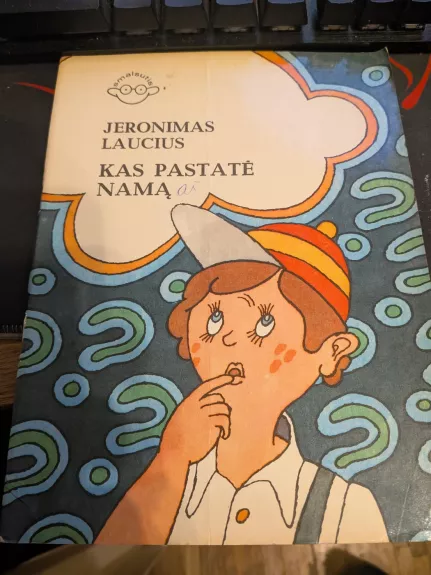 Kas pastatė namą