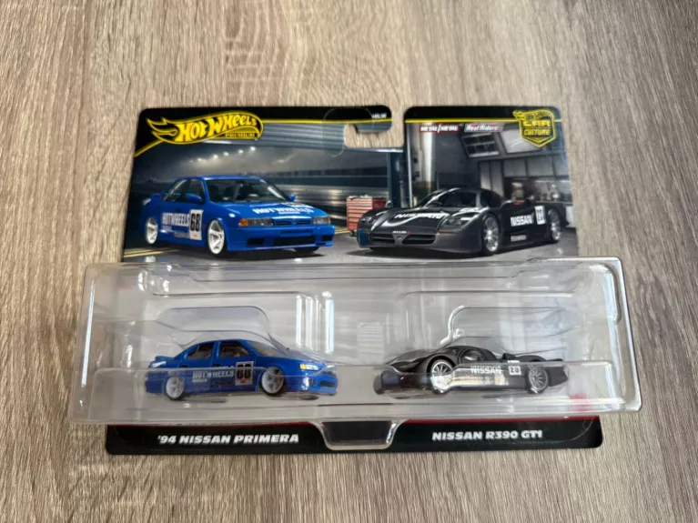94 Nissan Primera Nissan R390 GT1 Hot Wheels Premium