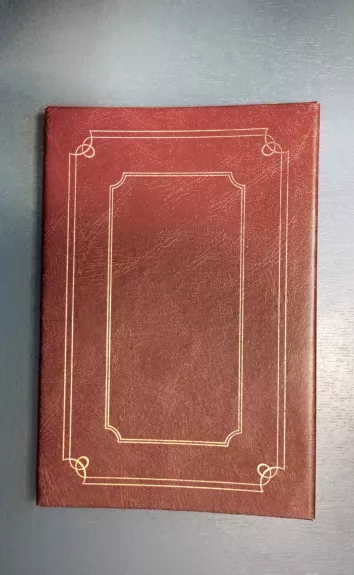 Fotoalbumas, 30 įdėklų nuotraukoms.