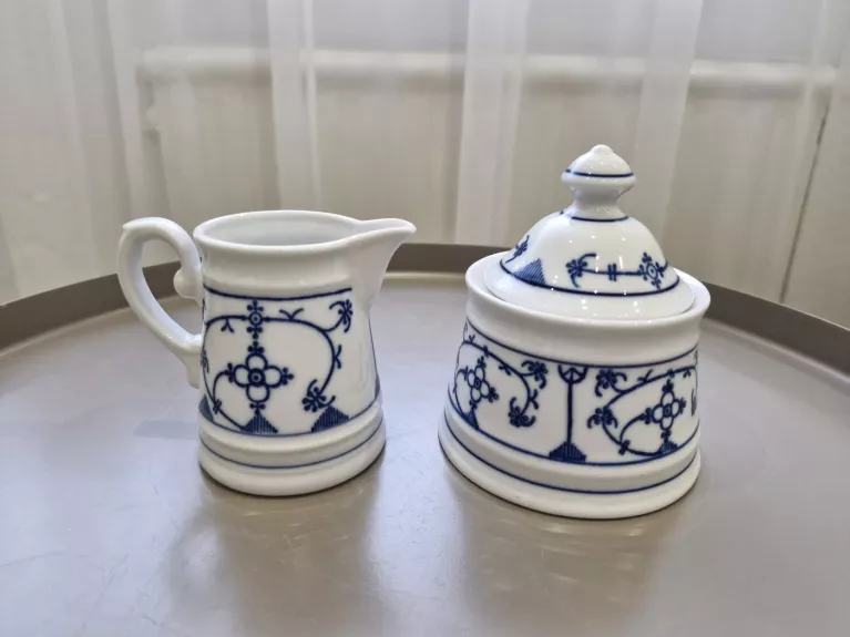 Cukrinė ir pieno indelis