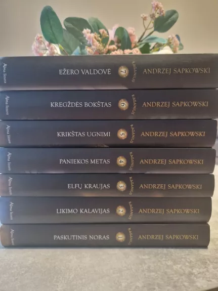 Raganius: Paskutinis noras+Likimo kalavijas+Elfų noras+Paniekos metas+Krikštas ugnimi+Krekždės bokštas+Ežero valdovas