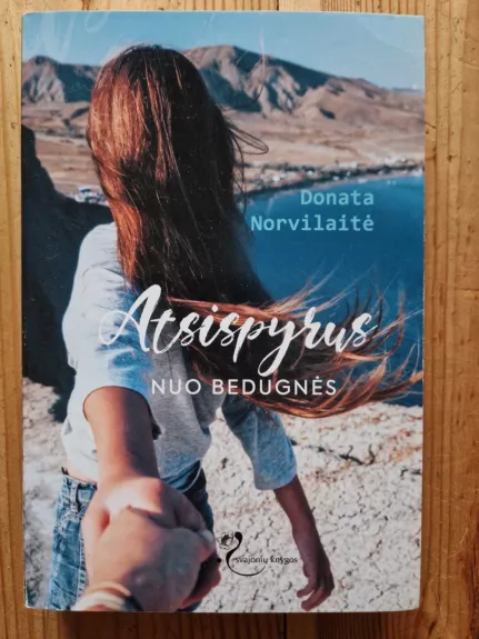 Atsispyrus nuo bedugnės