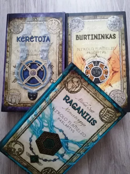 Raganius, Burtininkas, Kerėtoja