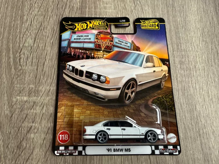 91 BMW M5 Hot Wheels Premium